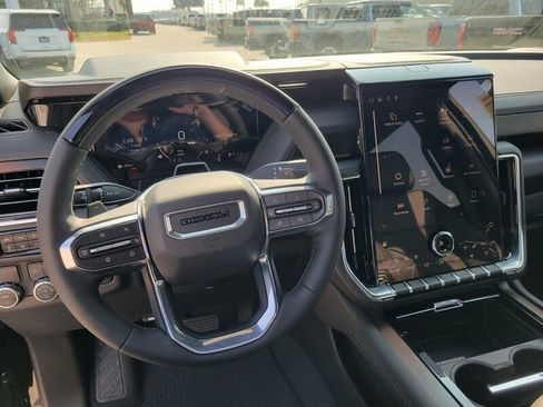 New 2026 GMC Yukon XL Denali w/ Denali Reserve Package RWD image 16