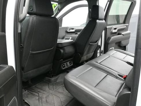 Used 2024 Chevrolet Silverado 2500 LTZ AWD/4WD image 13