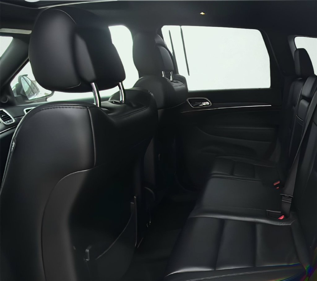 Used 2019 Jeep Grand Cherokee Limited AWD/4WD image 27