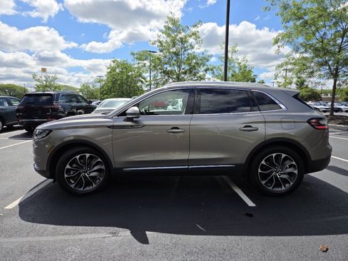 Used 2021 Lincoln Nautilus Reserve AWD/4WD image 19