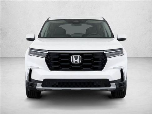Used 2023 Honda Pilot EX-L image 2