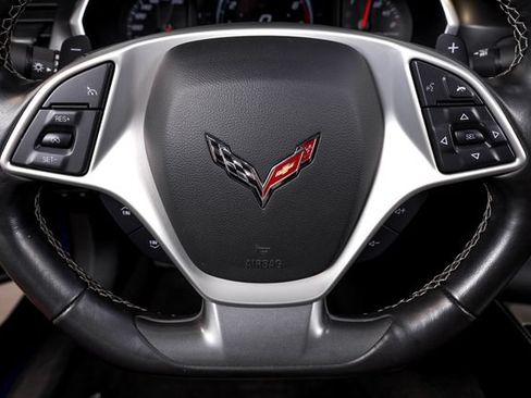 Used 2019 Chevrolet Corvette Stingray Coupe RWD image 35