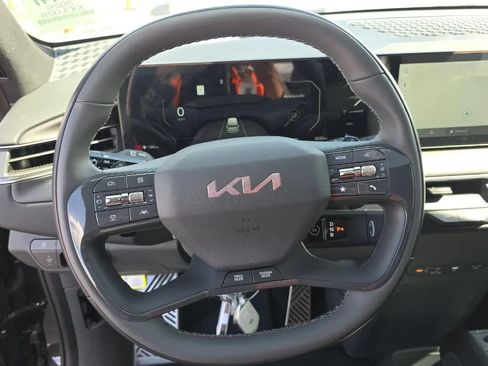 Used 2026 Kia EV9 GT-Line AWD/4WD image 6