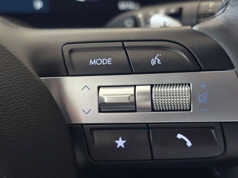 Used 2025 Hyundai Santa Cruz Limited image 28