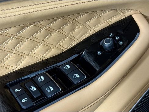 Used 2024 Jeep Grand Cherokee Summit image 43