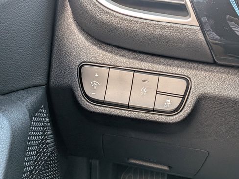 New 2026 Kia Seltos S image 24