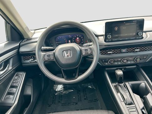 Used 2023 Honda Accord EX image 22