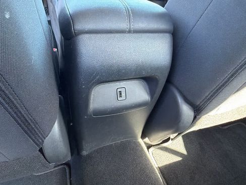 Used 2022 Nissan Sentra SV FWD image 25
