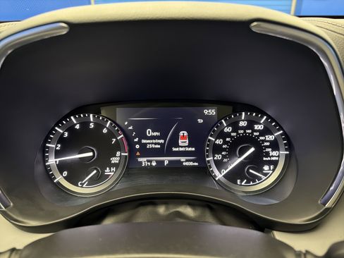 Used 2021 Toyota Highlander Platinum image 18