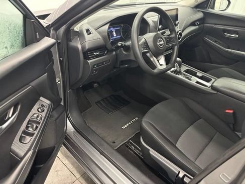 Used 2024 Nissan Sentra SV FWD image 10