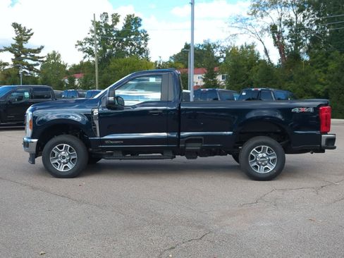 New 2025 Ford F250 XLT image 5