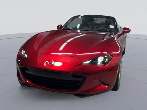 Used 2022 MAZDA MX-5 Miata Grand Touring w/ Weather Package RWD image 4