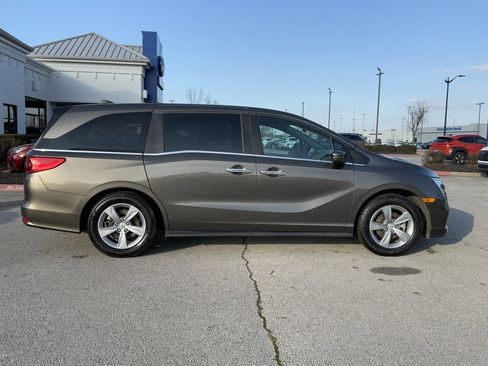 Used 2018 Honda Odyssey EX-L image 8