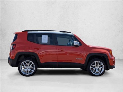 Used 2021 Jeep Renegade Latitude AWD/4WD image 4