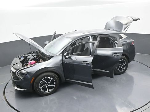 Used 2024 Kia Sportage LX image 61