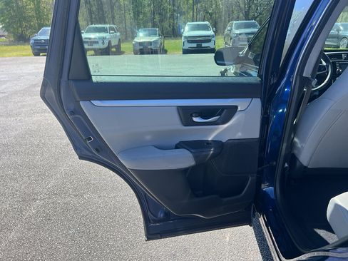 Used 2019 Honda CR-V LX image 22