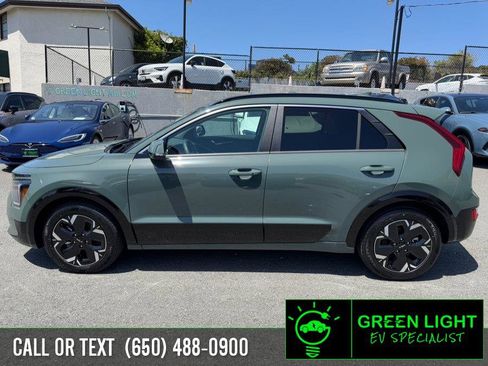 Used 2024 Kia Niro Wind FWD image 8