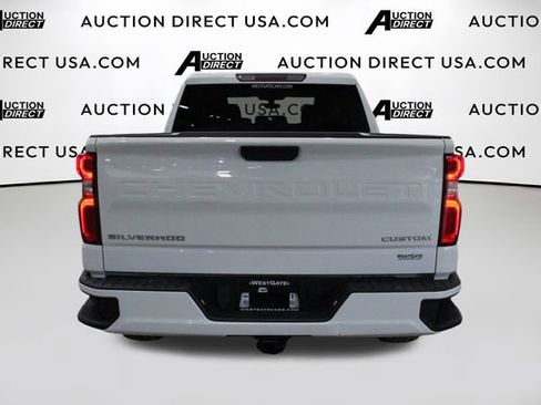 Used 2021 Chevrolet Silverado 1500 Custom image 6