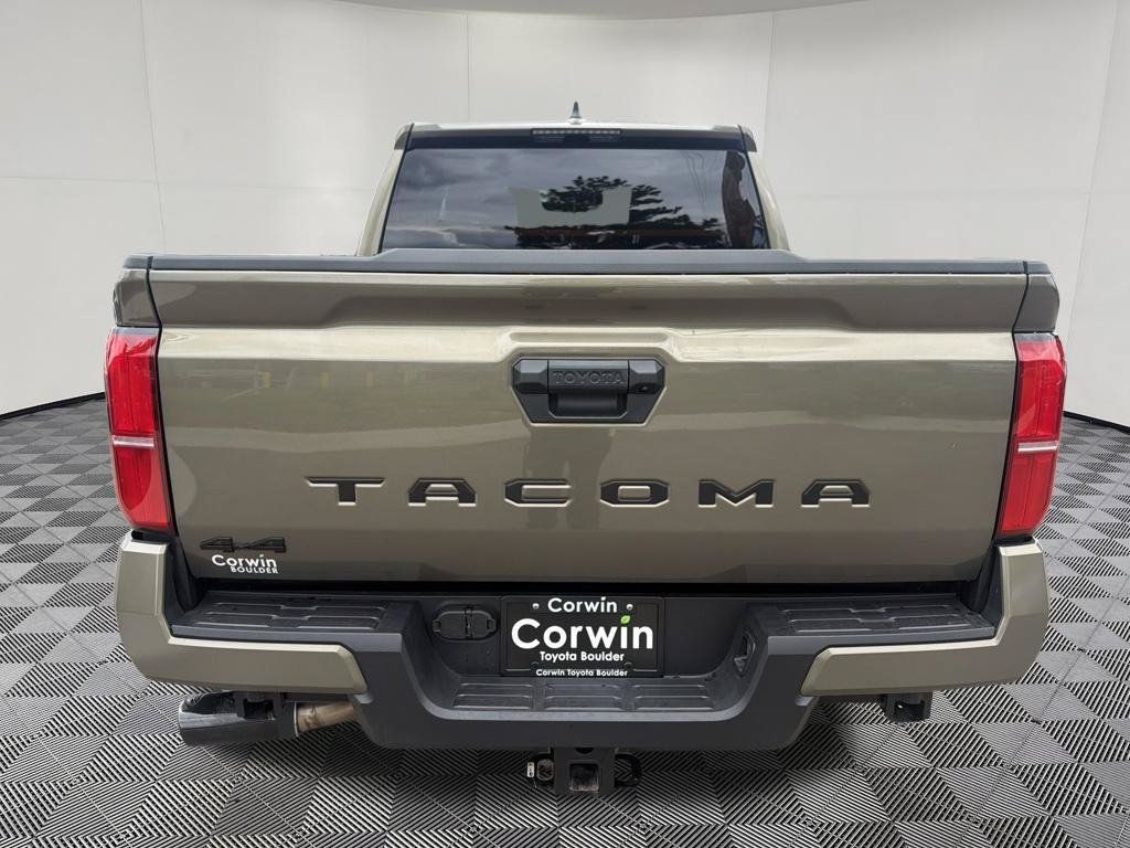 Used 2026 Toyota Tacoma TRD Off-Road AWD/4WD image 7