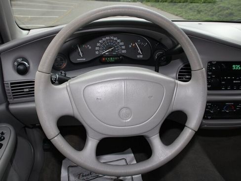 Used 1998 Buick Century Custom FWD image 15