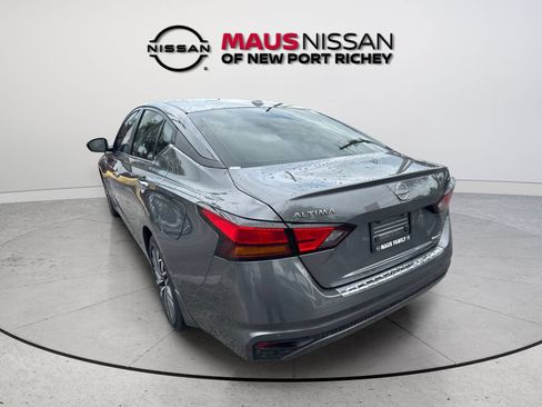 Certified 2023 Nissan Altima 2.5 SV FWD image 9