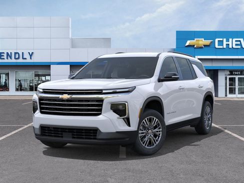 New 2026 Chevrolet Traverse LT w/ Enhanced Driving Package image 16