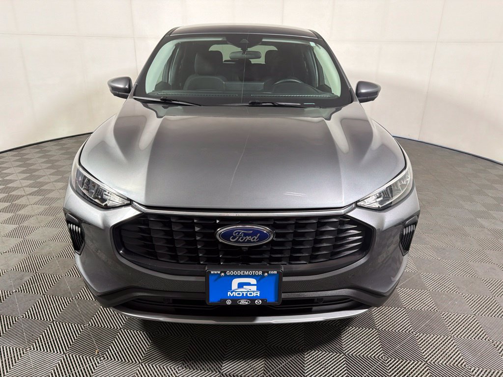 Used 2024 Ford Escape Active w/ Tech Pack #2 AWD/4WD image 3