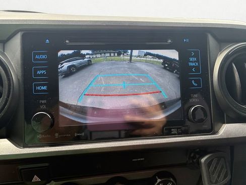 Used 2019 Toyota Tacoma TRD Sport AWD/4WD image 23