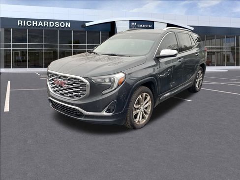 Used 2018 GMC Terrain Denali image 3