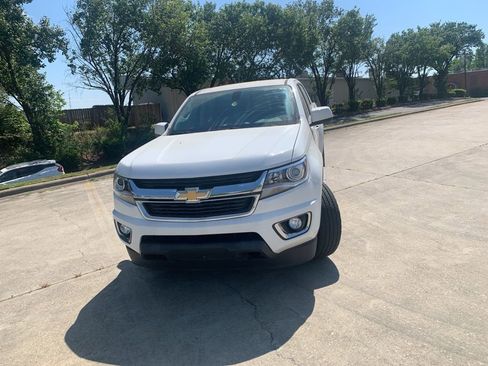 Used 2020 Chevrolet Colorado LT w/ Luxury Package AWD/4WD image 3