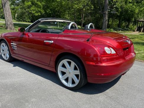 Used 2005 Chrysler Crossfire Limited RWD image 10