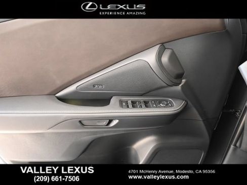 New 2026 Lexus TX 550h AWD Plug-In Hybrid image 12