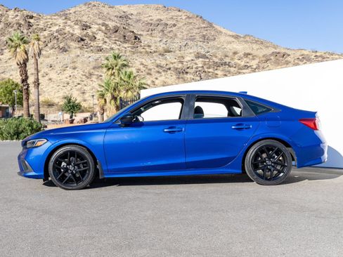 Used 2024 Honda Civic Sport image 5