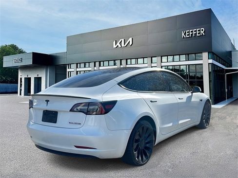 Used 2023 Tesla Model 3 Performance image 8