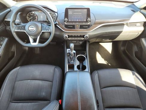 Used 2024 Nissan Altima 2.5 SV image 27