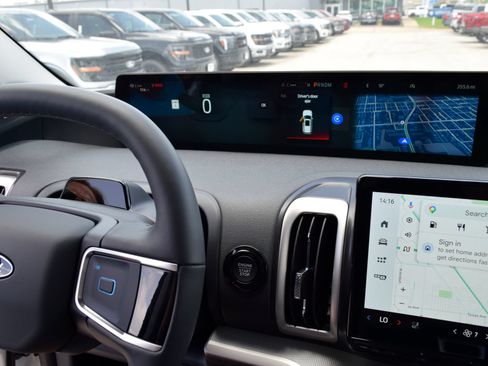 New 2026 Ford Expedition Max Active RWD image 9