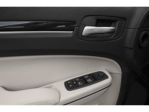 Used 2015 Chrysler 300 Limited w/ Driver Convenience Group AWD/4WD image 25
