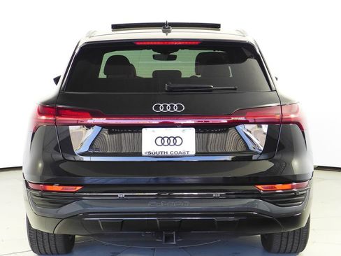Used 2024 Audi Q8 e-tron Premium Plus w/ Premium Plus Package AWD/4WD image 8