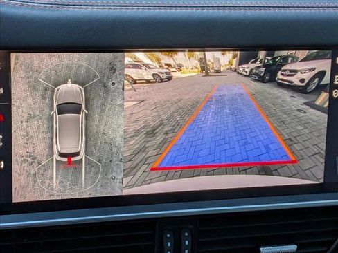 Used 2023 Porsche Cayenne image 11