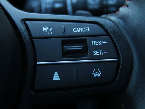 Used 2025 Honda CR-V Sport image 17