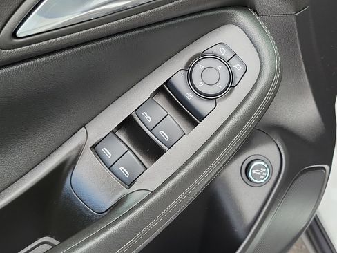 Used 2023 Buick Encore GX Essence w/ Advanced Technology Package FWD image 20