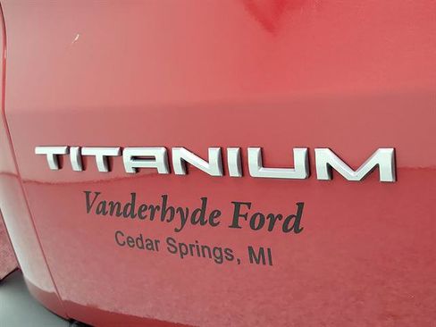 Used 2021 Ford Escape Titanium image 6