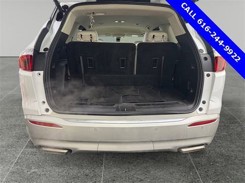 Used 2022 Buick Enclave Essence image 15
