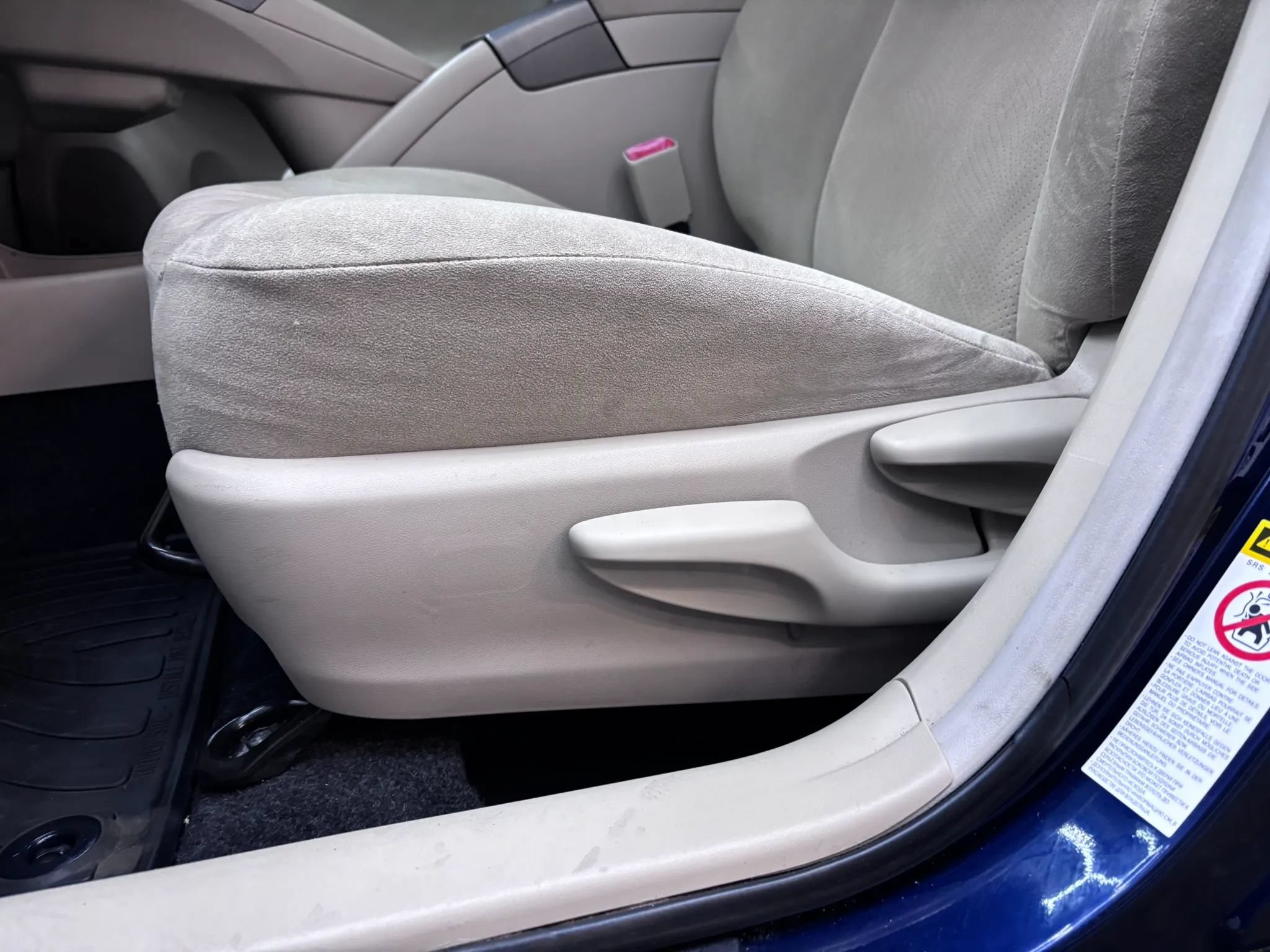 Used 2012 Toyota Prius Three FWD image 9