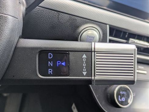 Used 2025 Hyundai Sonata SEL FWD image 12