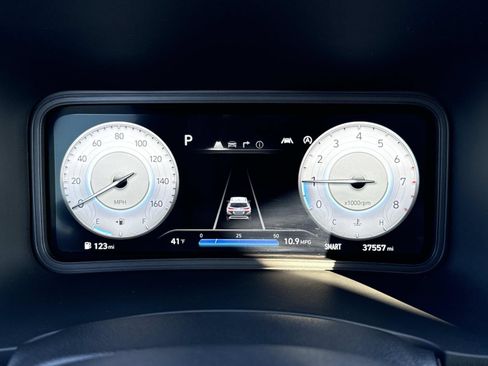 Certified 2022 Hyundai Kona Limited image 12