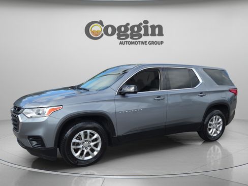 Certified 2020 Chevrolet Traverse LS w/ LPO, Floor Liner Package FWD image 1