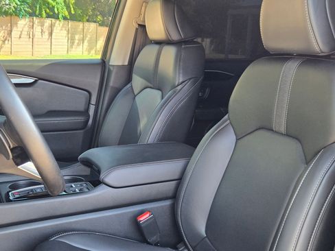 Used 2025 Honda Pilot EX-L image 13