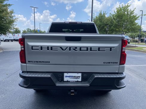 Used 2022 Chevrolet Silverado 1500 Custom Trail Boss w/ Safety Confidence Package AWD/4WD image 8