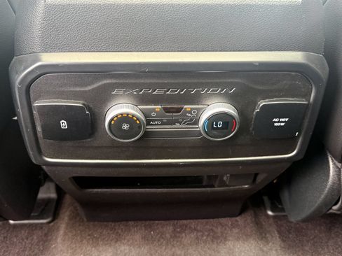 Used 2021 Ford Expedition Max XLT AWD/4WD image 22